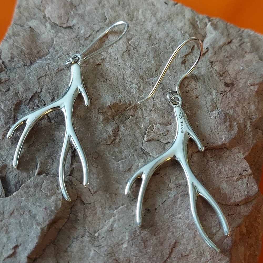 Elegant Sterling Silver Antler Earrings - Picture 12 of 12